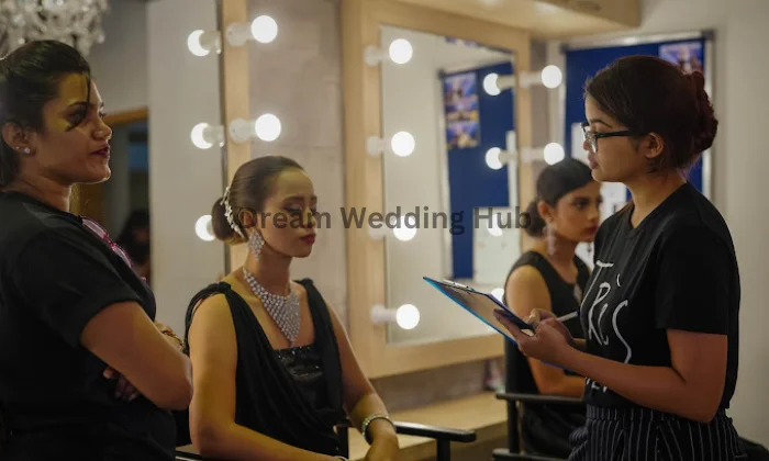 Pro Art Makeup Academy